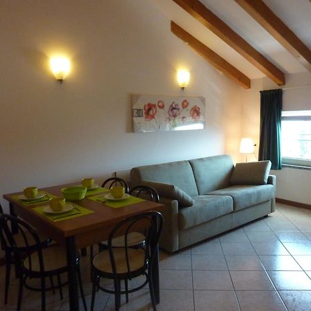 Residence Riva Del Lario Gravedona Ngoại thất bức ảnh