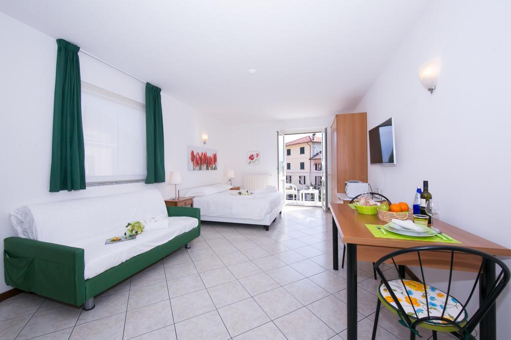 Residence Riva Del Lario Gravedona Ngoại thất bức ảnh