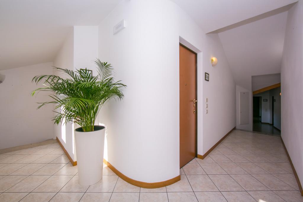 Residence Riva Del Lario Gravedona Ngoại thất bức ảnh