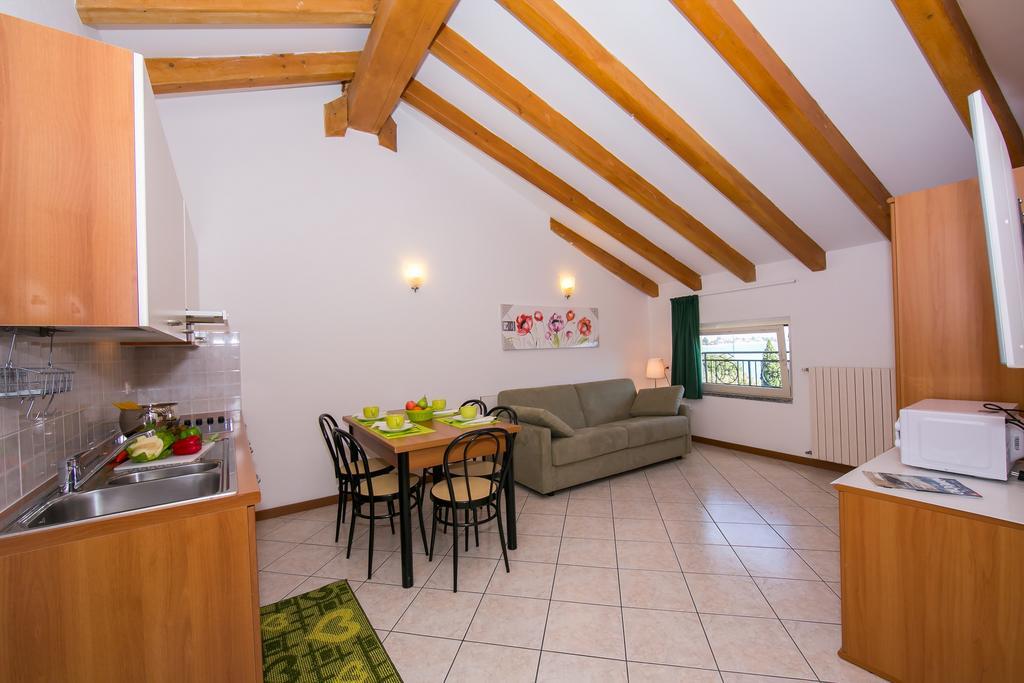 Residence Riva Del Lario Gravedona Ngoại thất bức ảnh
