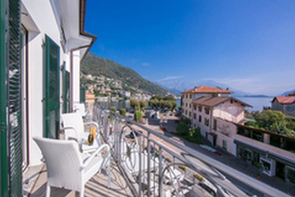 Residence Riva Del Lario Gravedona Ngoại thất bức ảnh